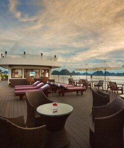 Du thuyền HaLong Capella