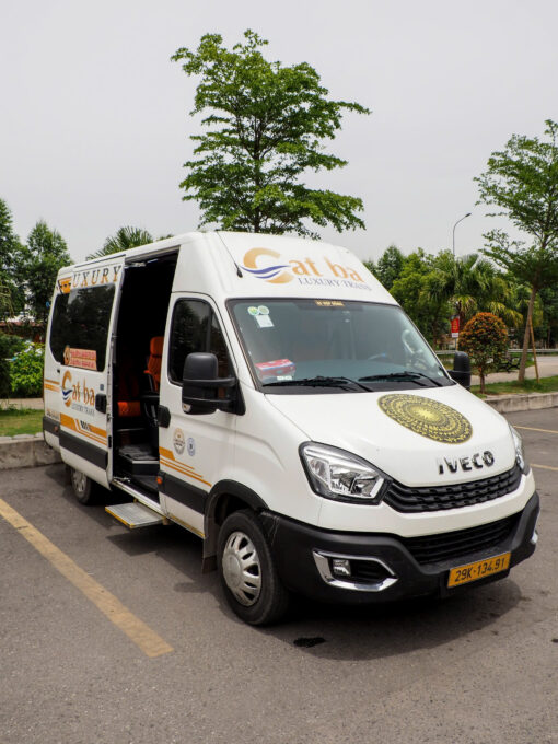 Xe Limousine Ninh Bình – Cát Bà